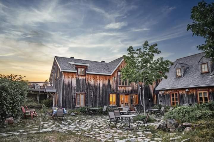 Auberge Le P'Tit Bonheur Saint-Laurent-de-l'ile d'Orleans Εξωτερικό φωτογραφία