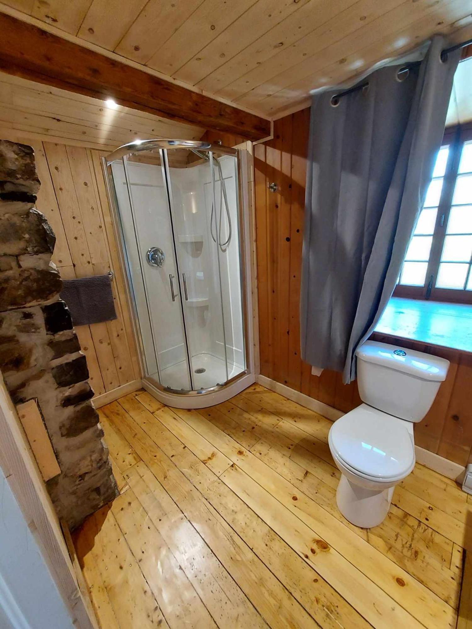 Auberge Le P'Tit Bonheur Saint-Laurent-de-l'ile d'Orleans Εξωτερικό φωτογραφία