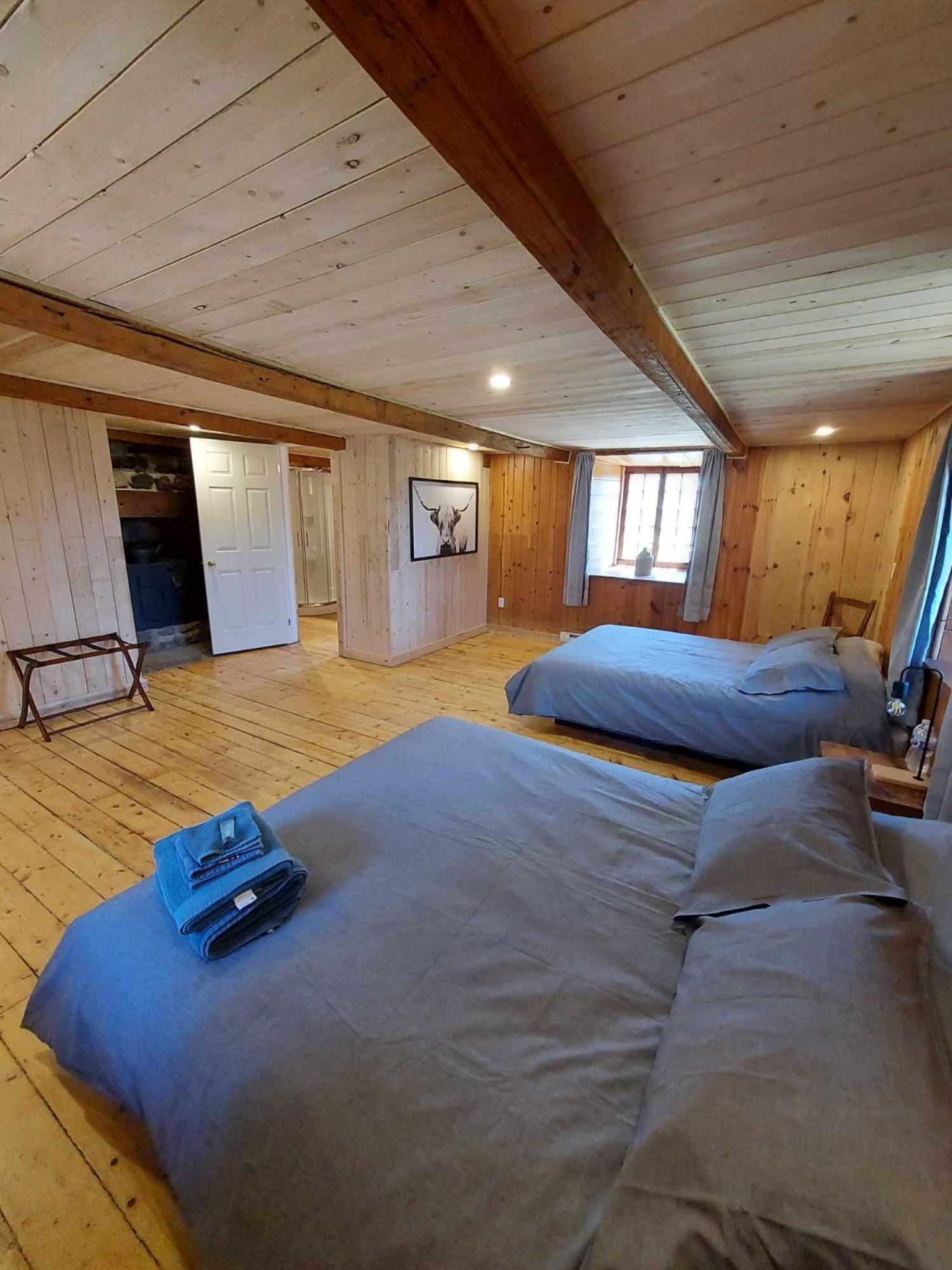 Auberge Le P'Tit Bonheur Saint-Laurent-de-l'ile d'Orleans Εξωτερικό φωτογραφία
