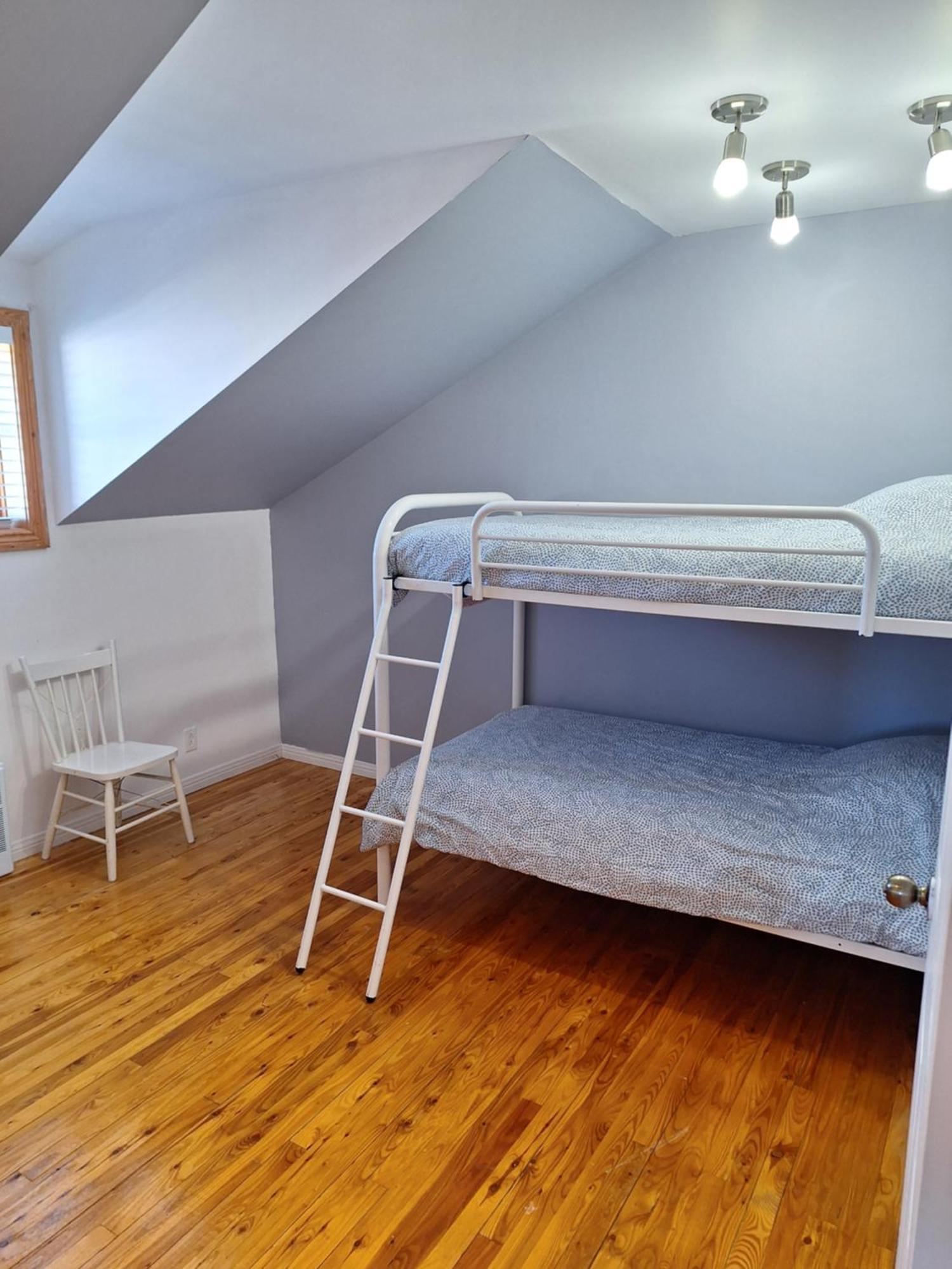 Auberge Le P'Tit Bonheur Saint-Laurent-de-l'ile d'Orleans Εξωτερικό φωτογραφία