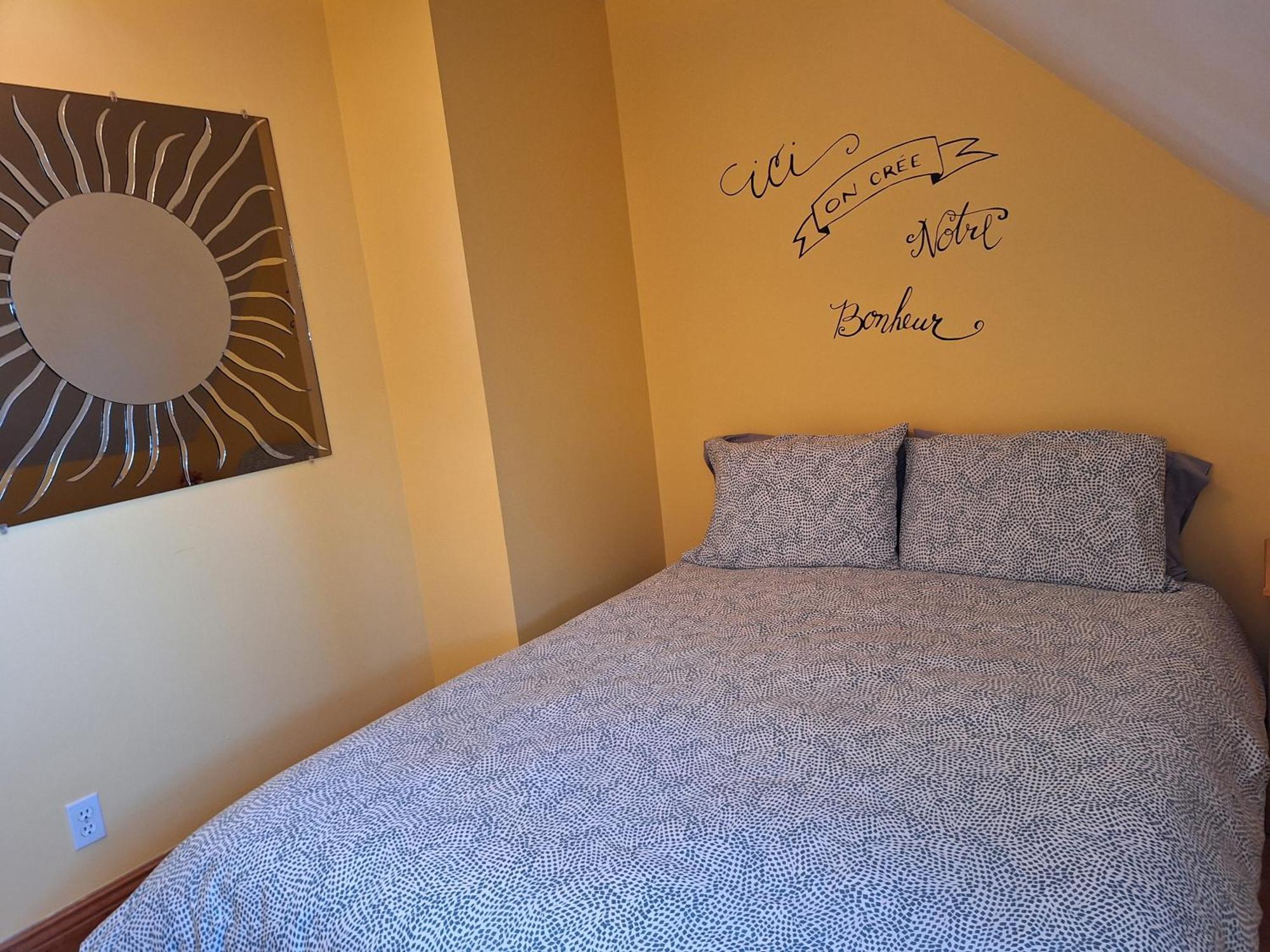 Auberge Le P'Tit Bonheur Saint-Laurent-de-l'ile d'Orleans Εξωτερικό φωτογραφία