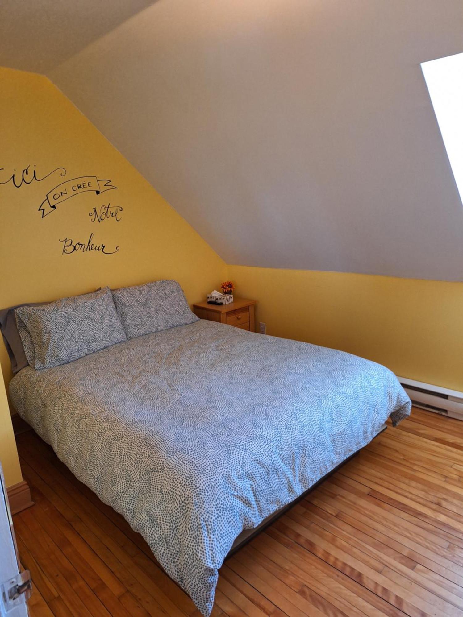 Auberge Le P'Tit Bonheur Saint-Laurent-de-l'ile d'Orleans Εξωτερικό φωτογραφία