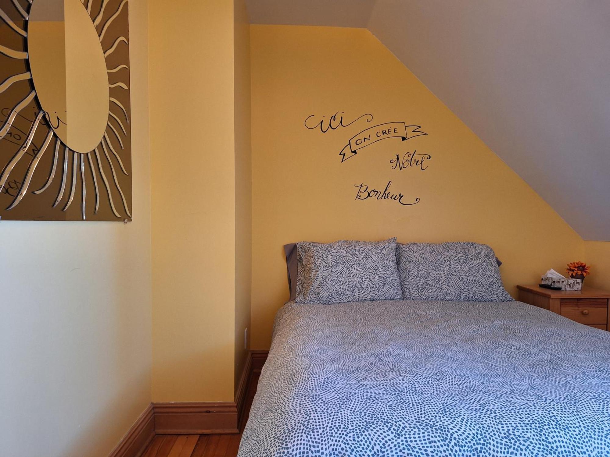 Auberge Le P'Tit Bonheur Saint-Laurent-de-l'ile d'Orleans Εξωτερικό φωτογραφία