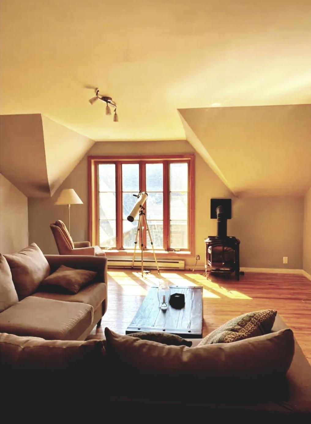 Auberge Le P'Tit Bonheur Saint-Laurent-de-l'ile d'Orleans Εξωτερικό φωτογραφία