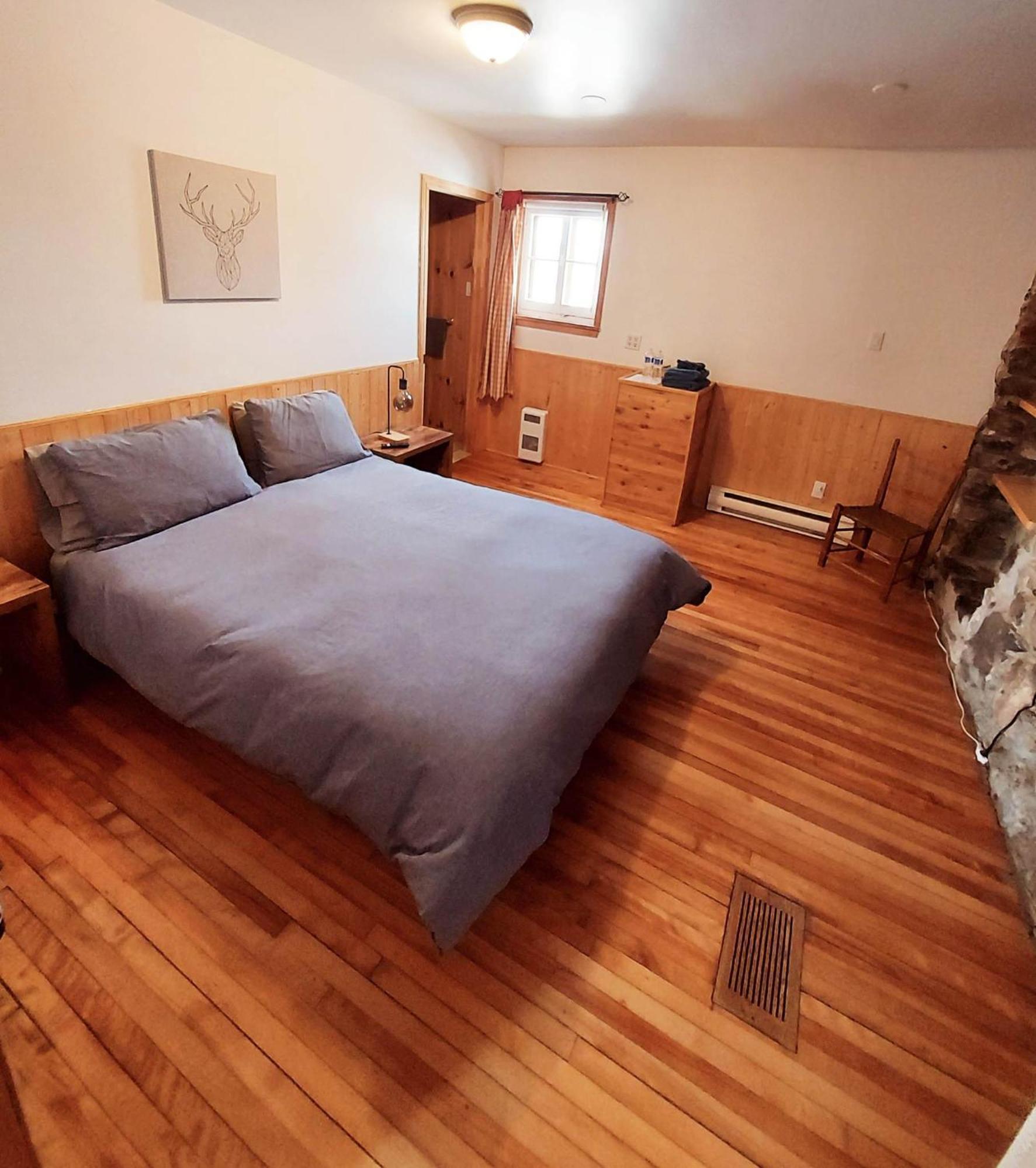 Auberge Le P'Tit Bonheur Saint-Laurent-de-l'ile d'Orleans Εξωτερικό φωτογραφία