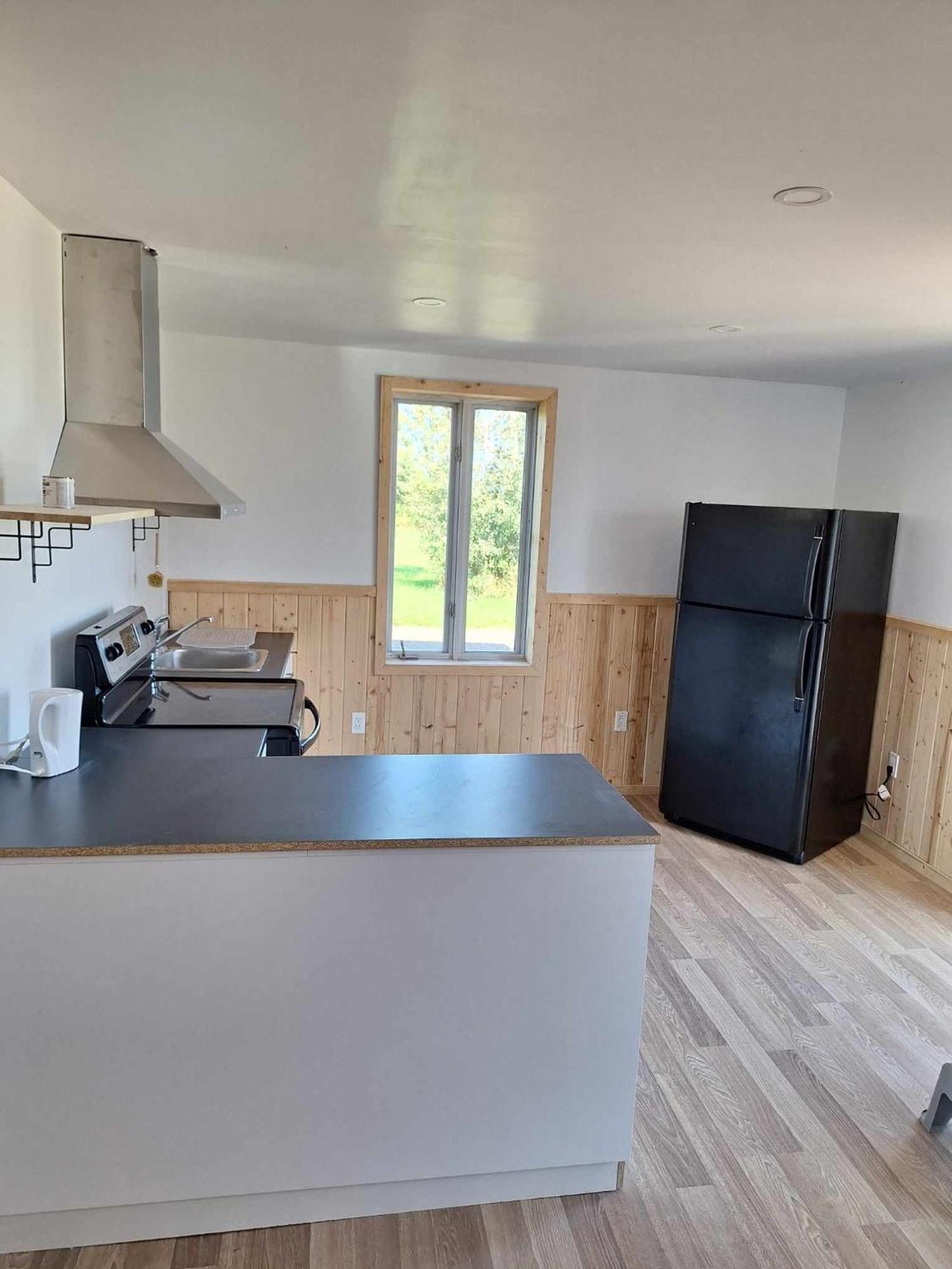 Auberge Le P'Tit Bonheur Saint-Laurent-de-l'ile d'Orleans Εξωτερικό φωτογραφία