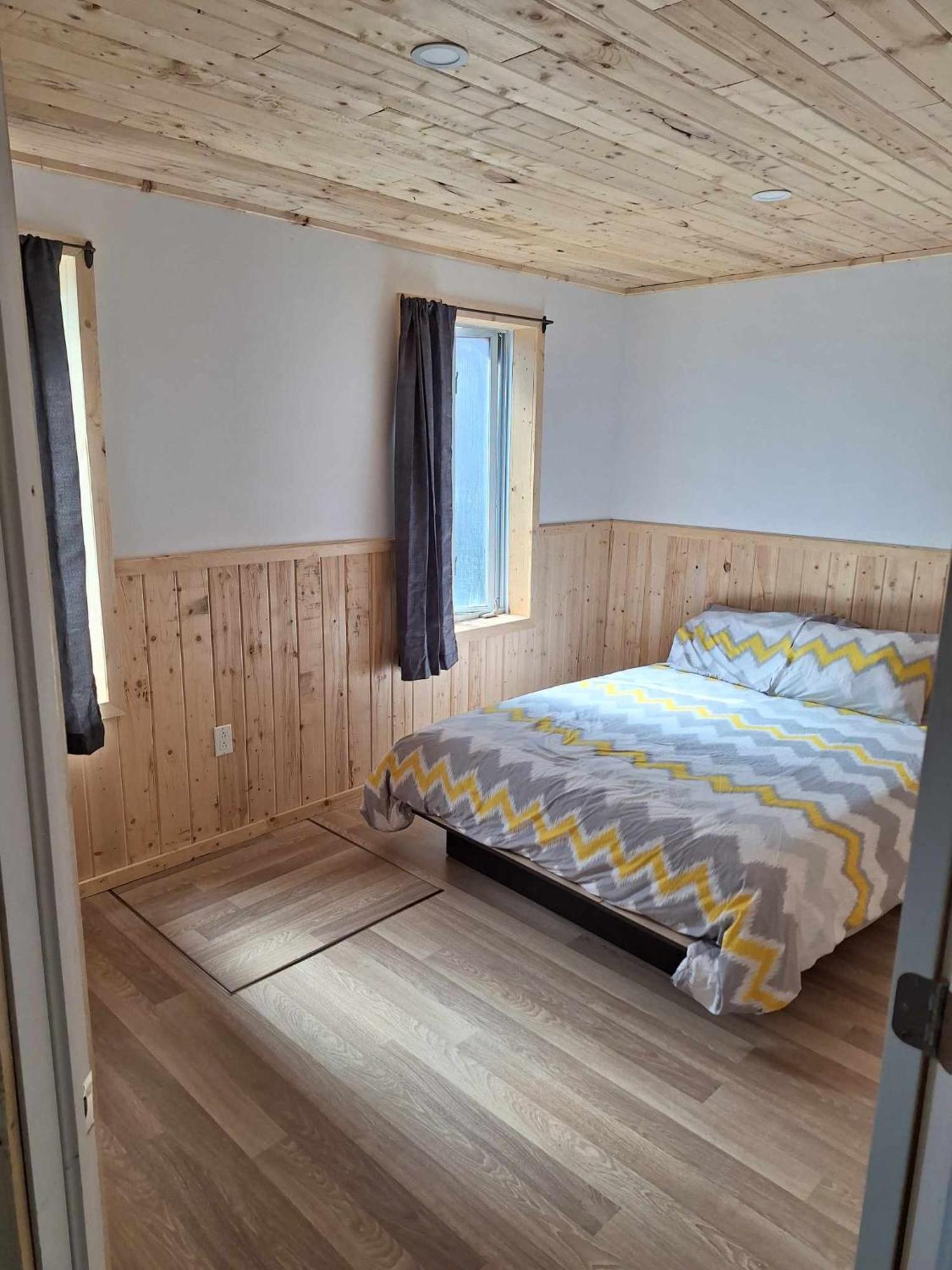 Auberge Le P'Tit Bonheur Saint-Laurent-de-l'ile d'Orleans Εξωτερικό φωτογραφία
